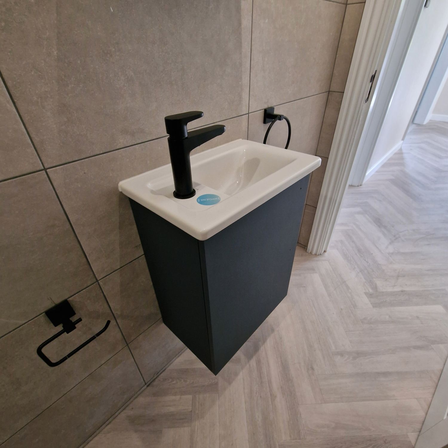 east-and-gray-cloakroom-02